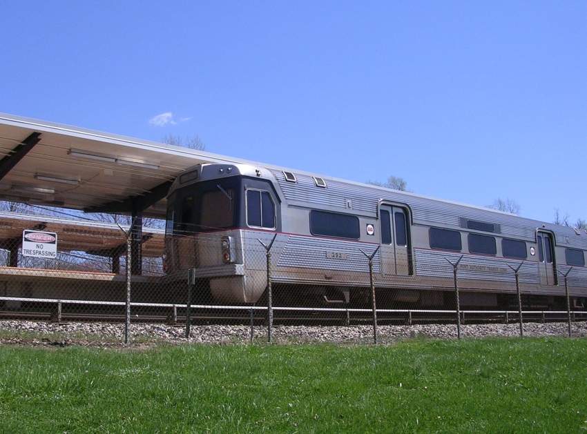 PATCO Leaving Woodcrest: The CityRails Transit Photo Archive