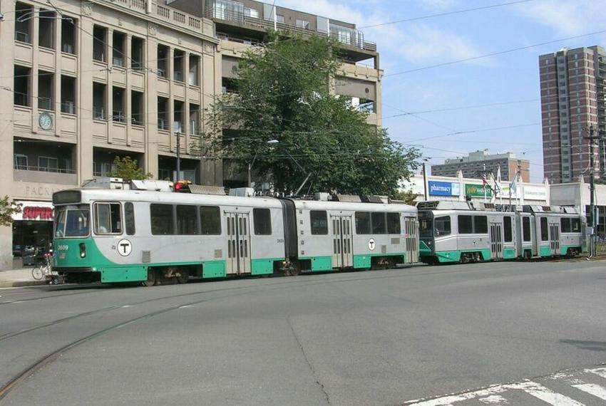 Same color, 2 different types: The CityRails Transit Photo Archive